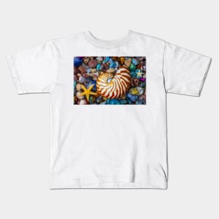 Nautilus On Polished Colorful Stones Kids T-Shirt